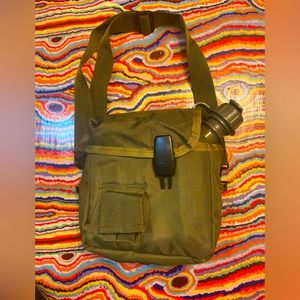 US Skilcraft 1A863 2 quart collapsible water canteen